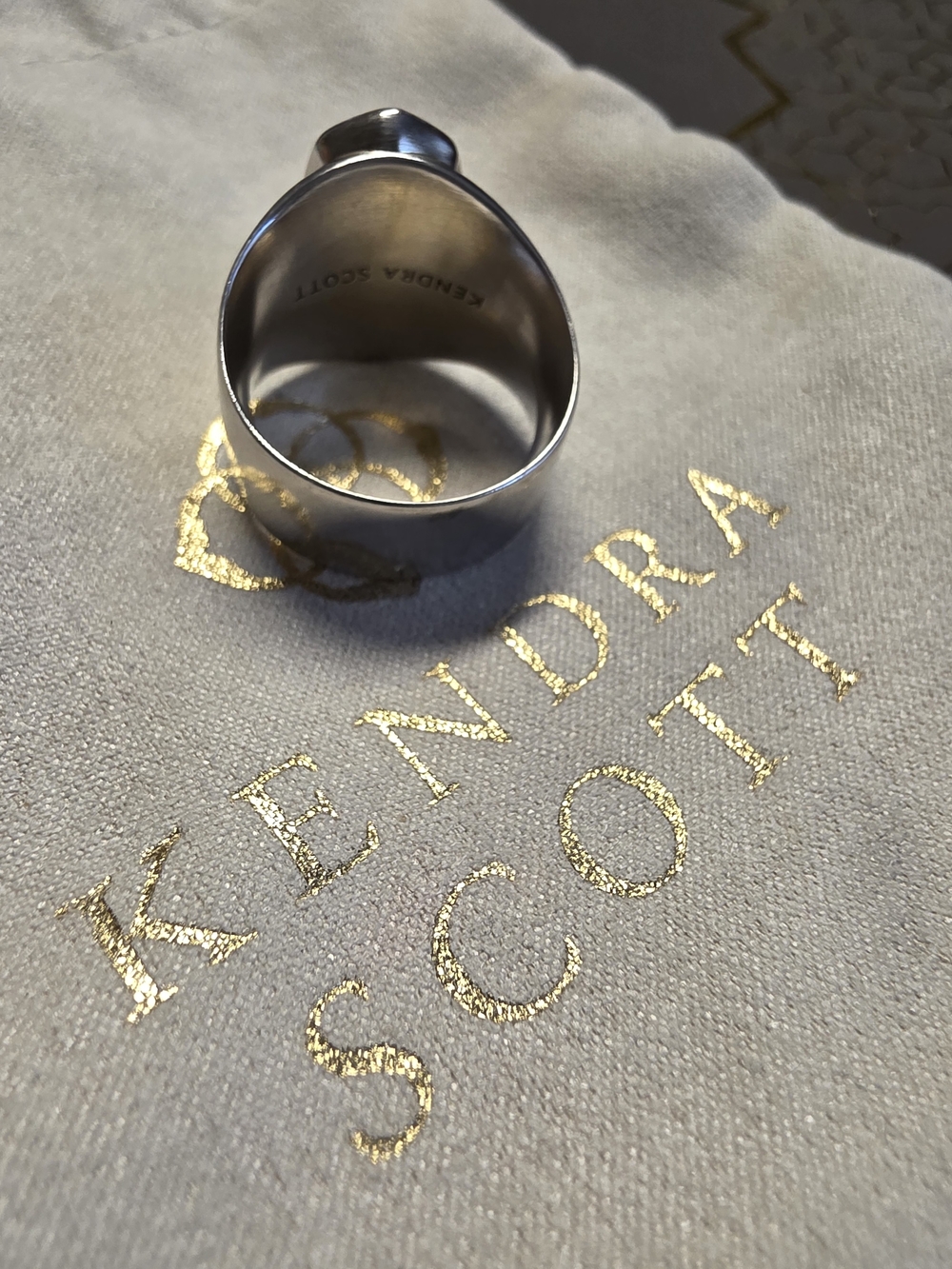 Kendra Scott Mood Ring In Silver Sz 8 - Picture 7 of 8